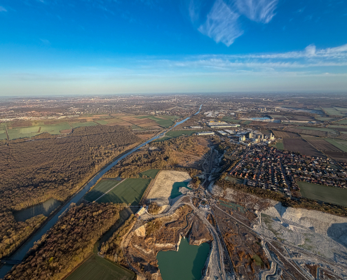 Höver, Mittellandkanal und BAB7